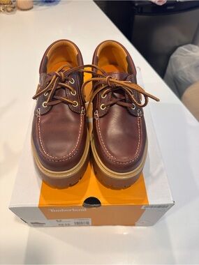 Timberland women’s Brown Leather Boat Shoes